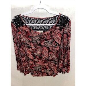 DB Bohemian Blouse Women’s Size Large Red Black Paisley 3/4 Flare Sleeve